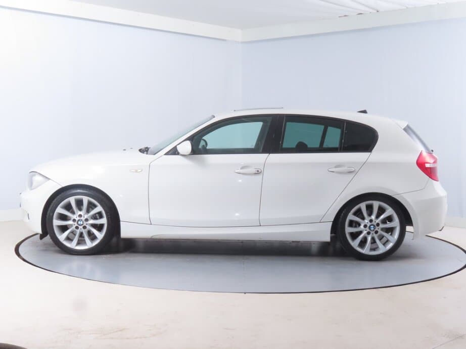 2009 BMW 1-SERIES - 4