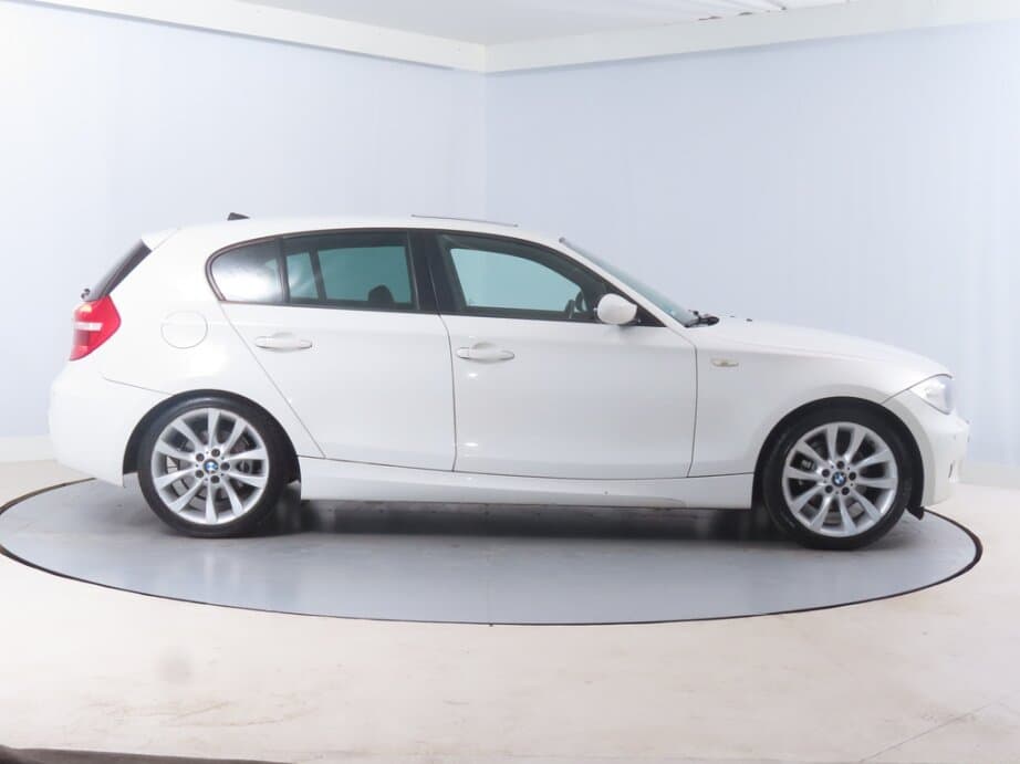 2009 BMW 1-SERIES - 8
