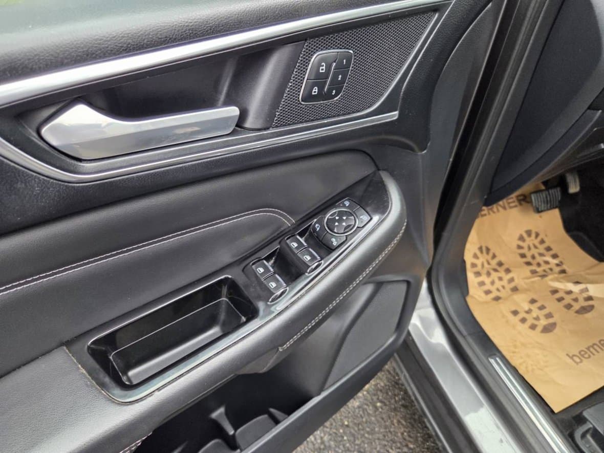 2015 Ford GALAXY - 13