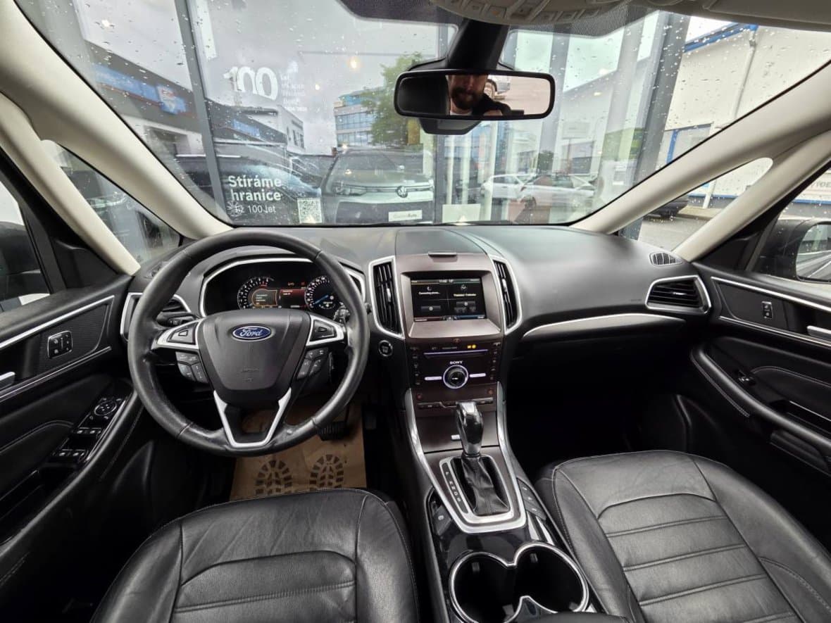 2015 Ford GALAXY - 15