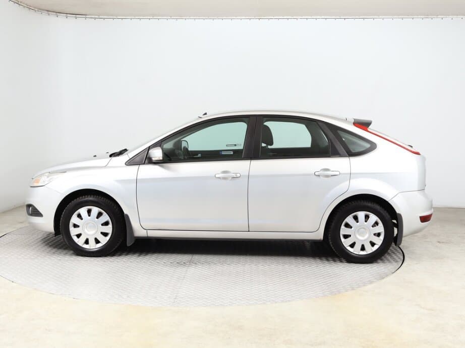 2009 Ford FOCUS - 4