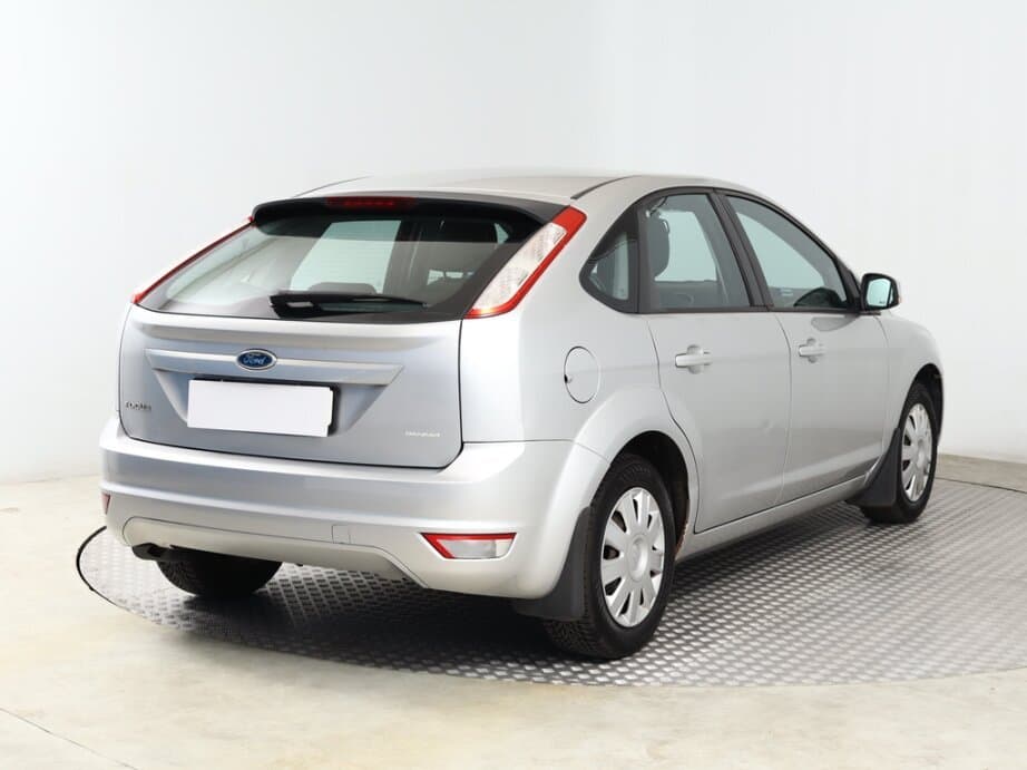 2009 Ford FOCUS - 7