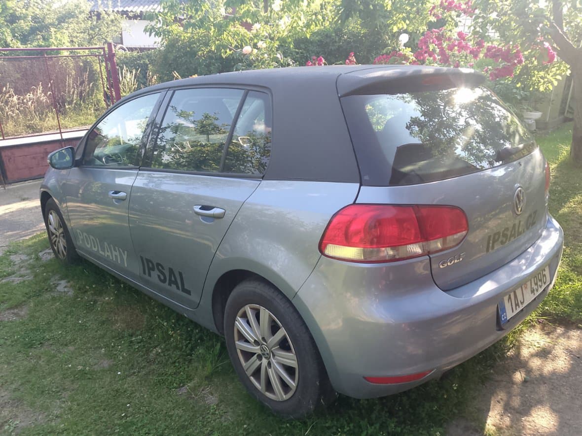 2009 Volkswagen GOLF - 2