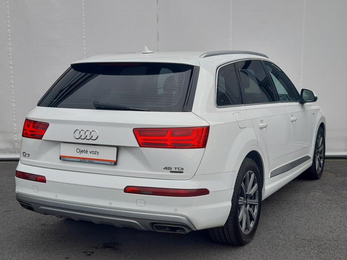2019 Audi Q7 - 13