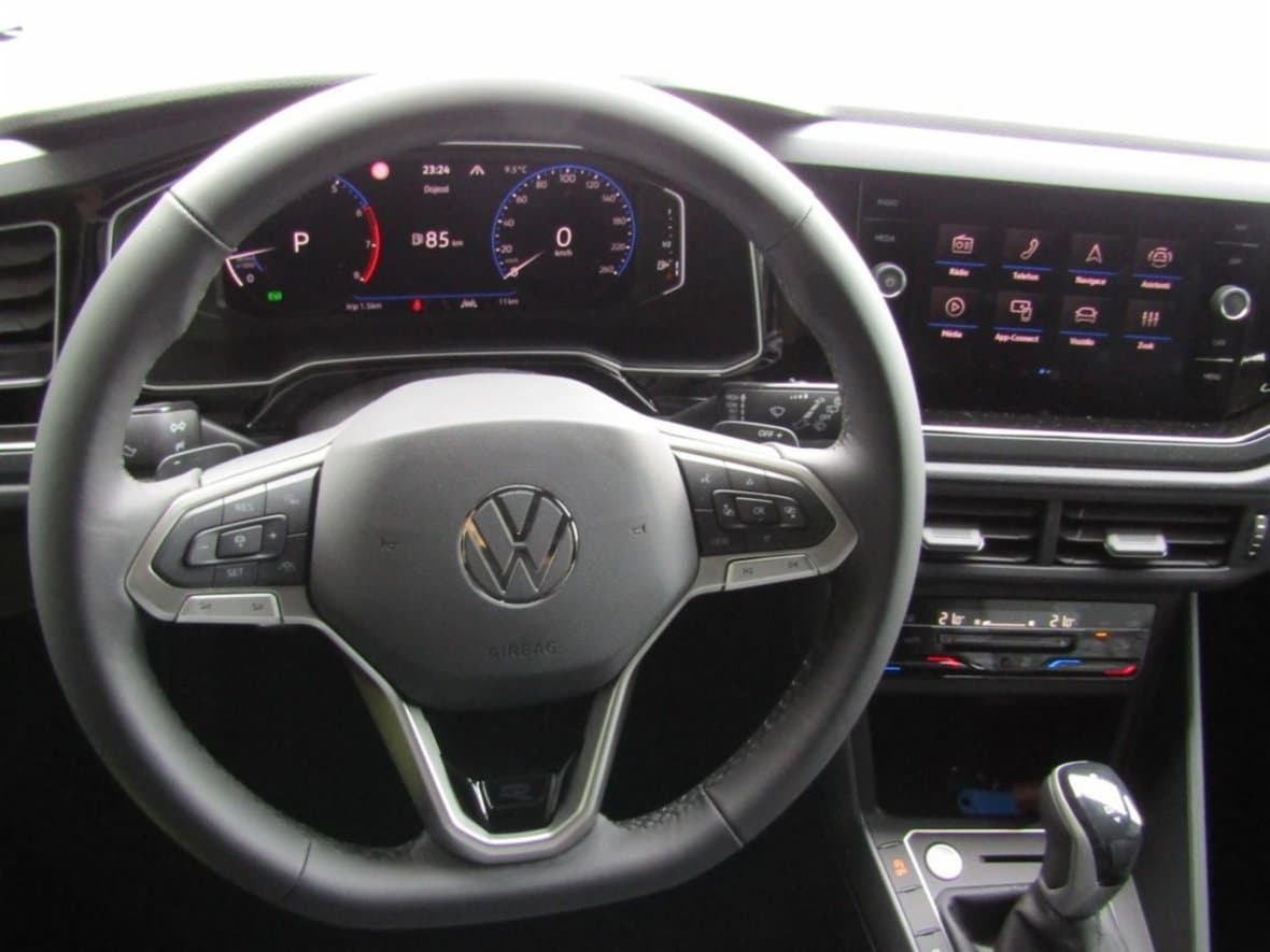 2025 Volkswagen Taigo - 17