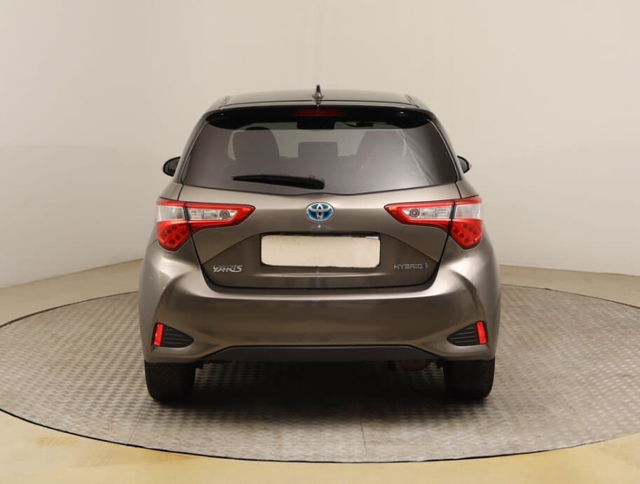 2020 Toyota YARIS - 11