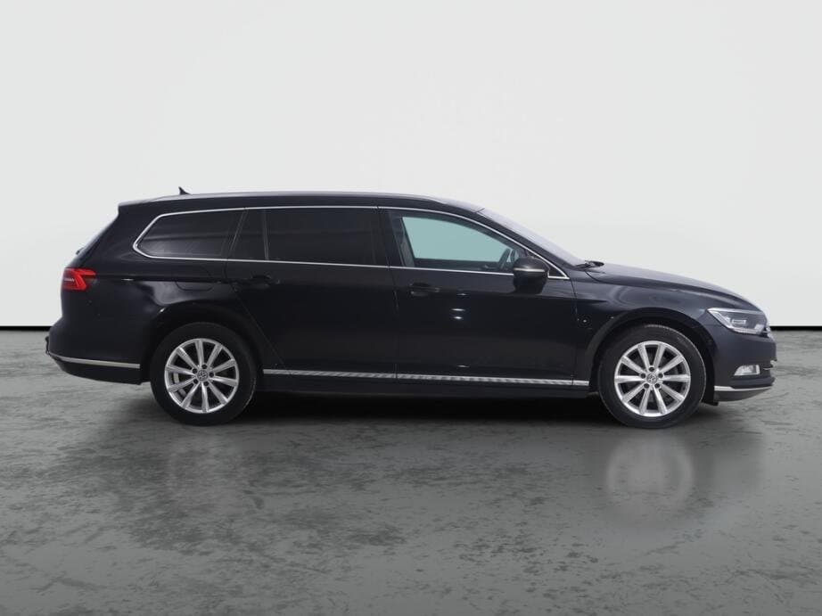 2018 Volkswagen PASSAT - 8