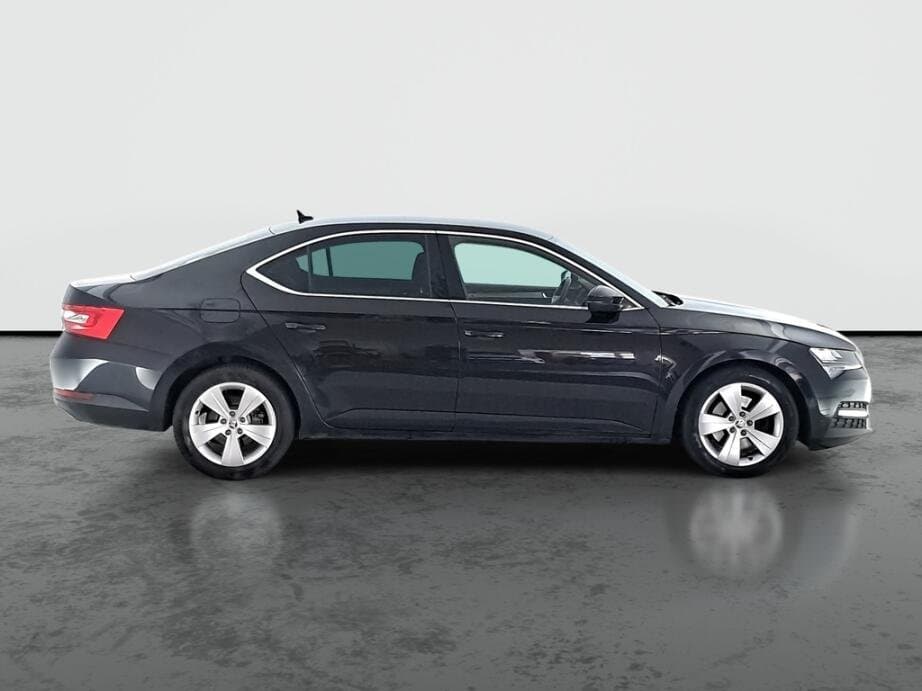 2020 Škoda SUPERB - 8