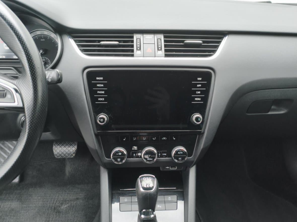 2020 Škoda OCTAVIA - 11