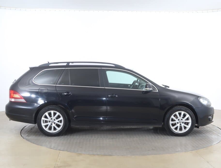 2012 Volkswagen GOLF - 8
