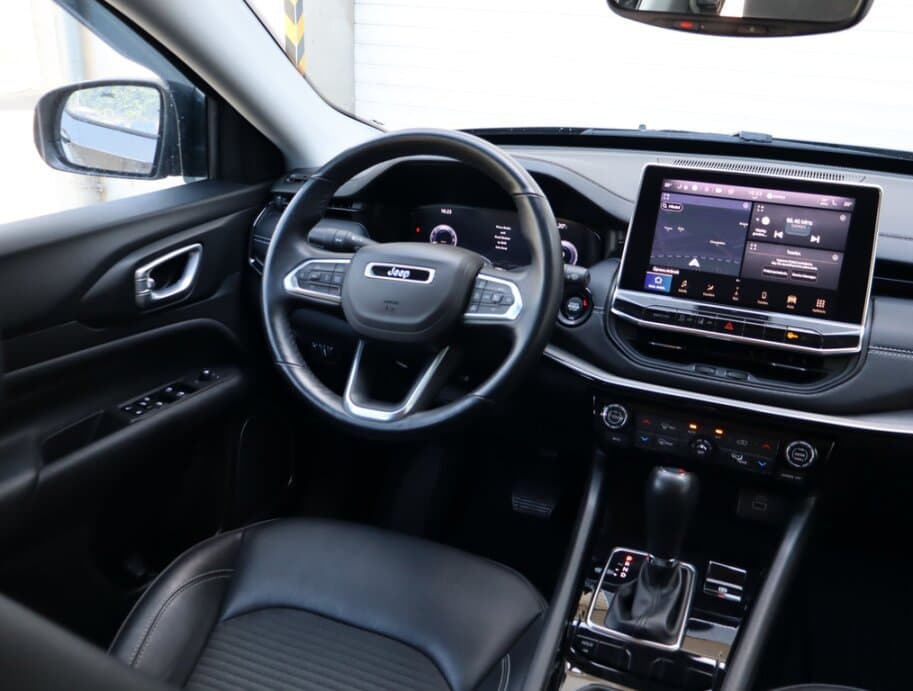 2023 Jeep COMPASS - 9