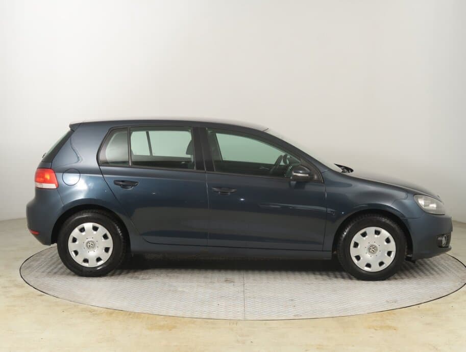 2012 Volkswagen GOLF - 8
