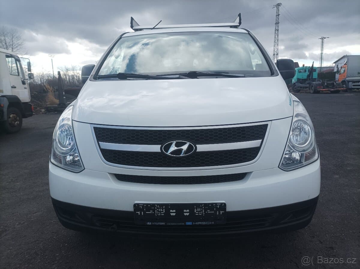 2010 Hyundai H-1