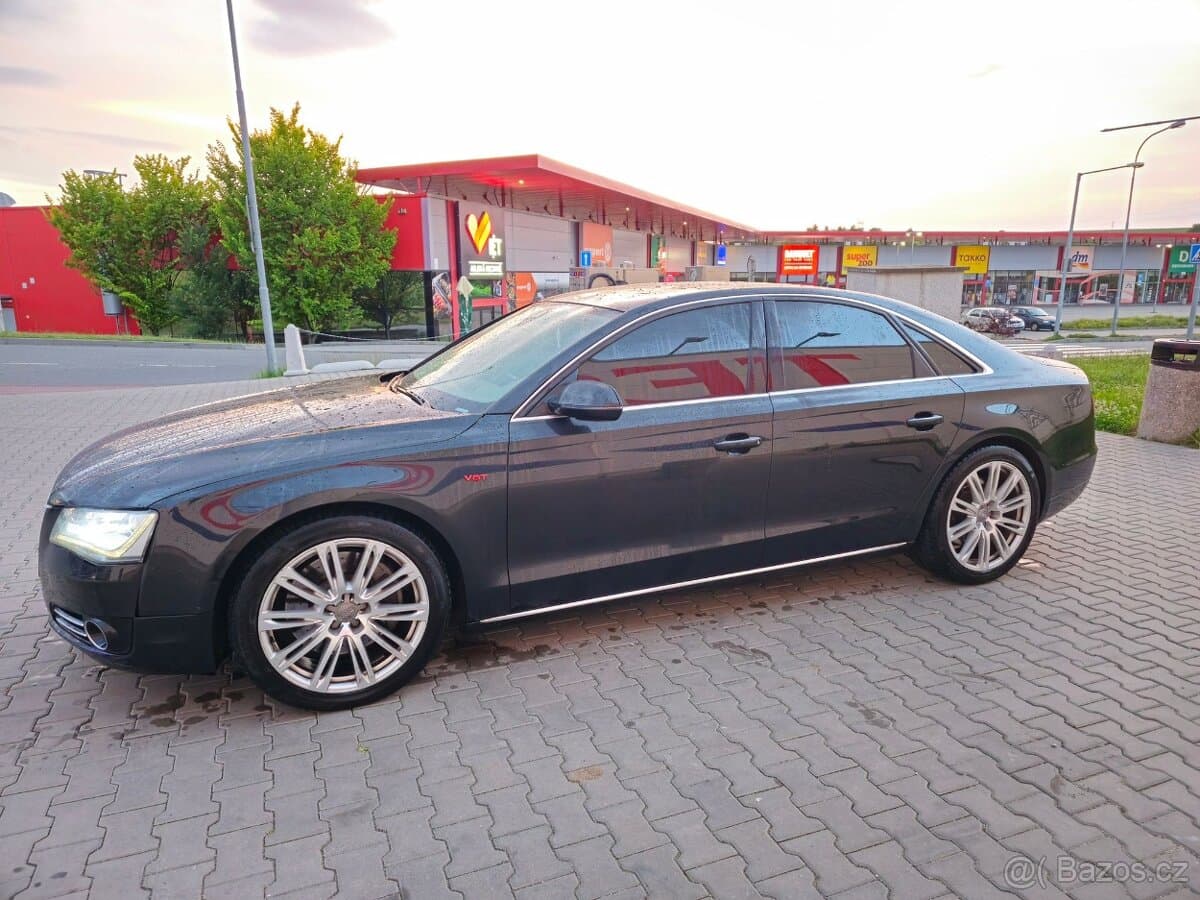2011 Audi A8