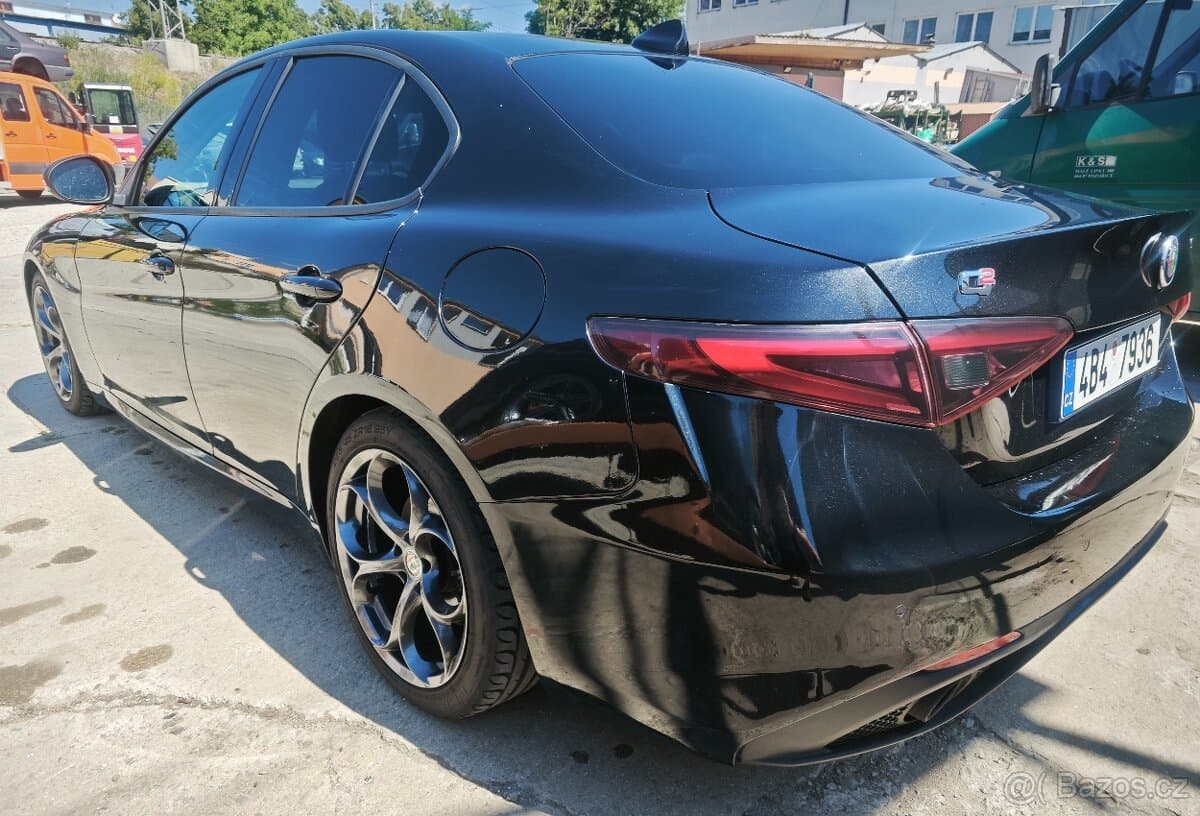 2016 Alfa Romeo GIULIA