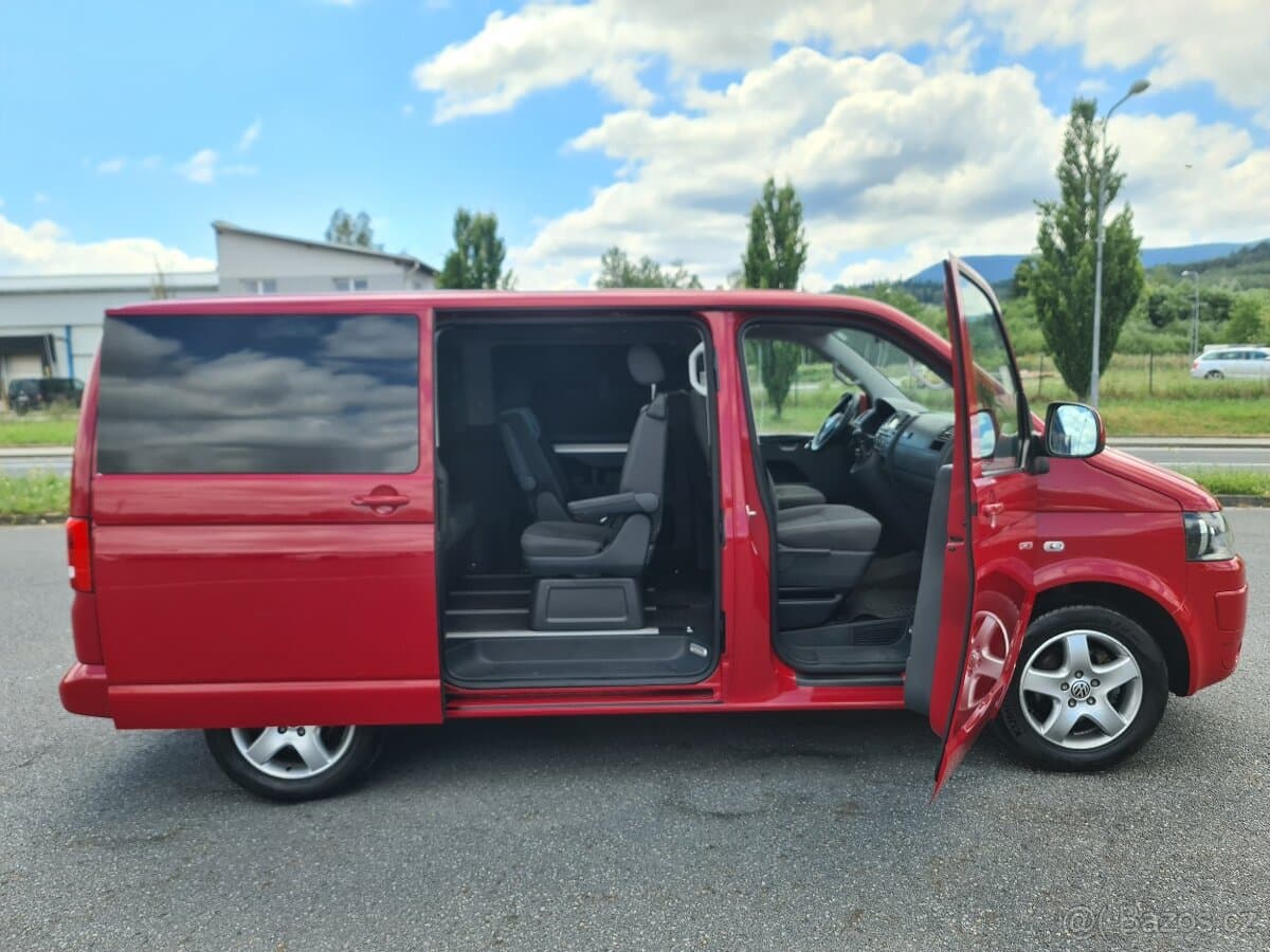 2011 Volkswagen MULTIVAN