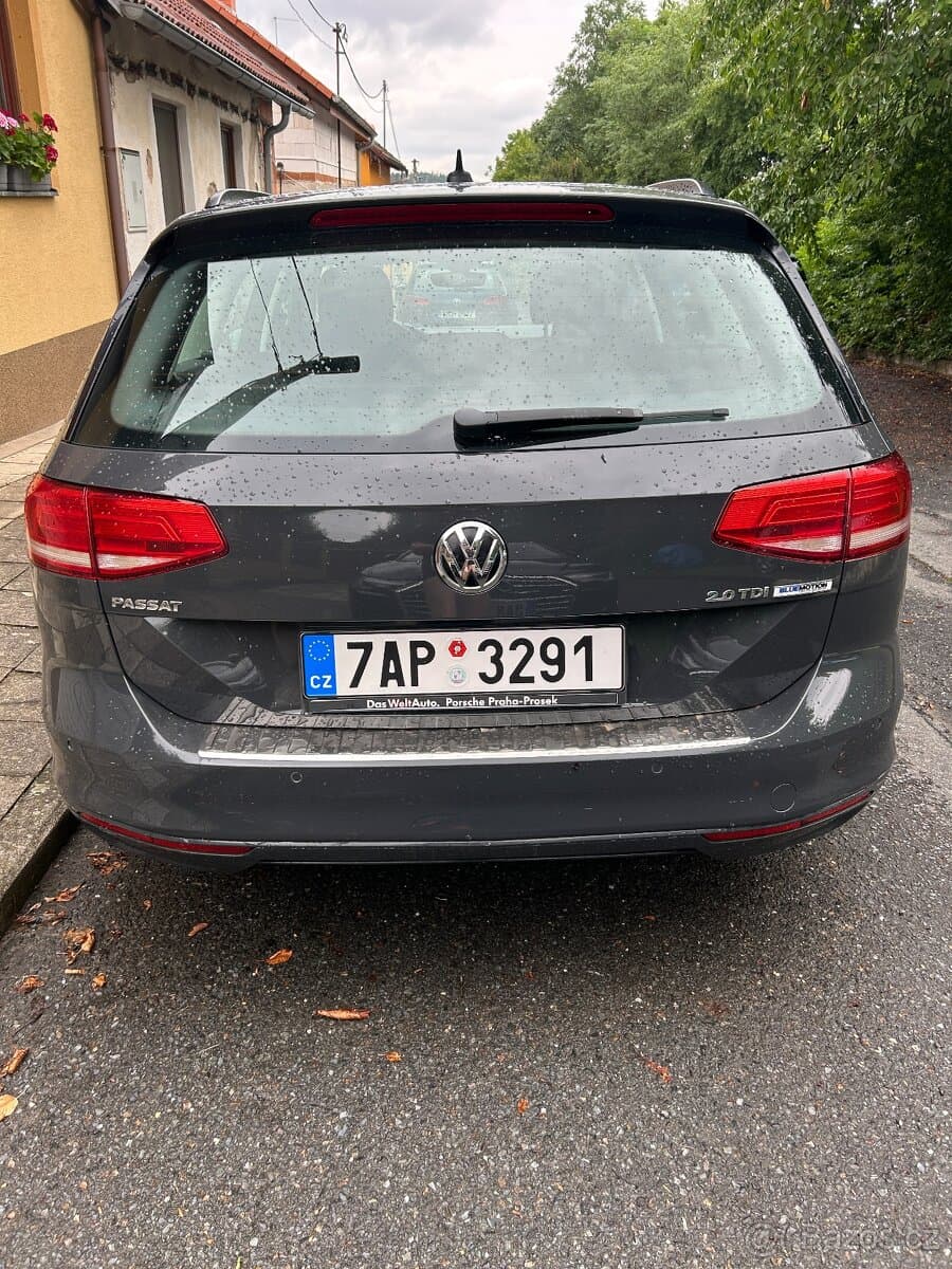 2015 Volkswagen PASSAT