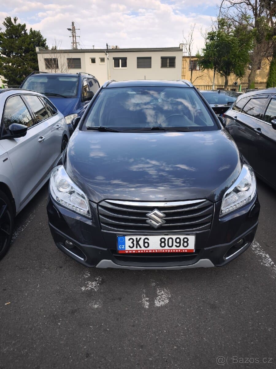 2015 Suzuki S-CROSS