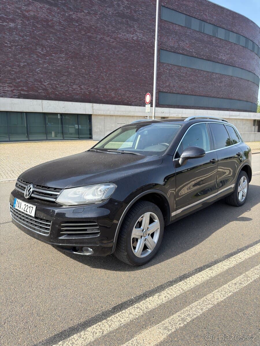 2010 Volkswagen TOUAREG