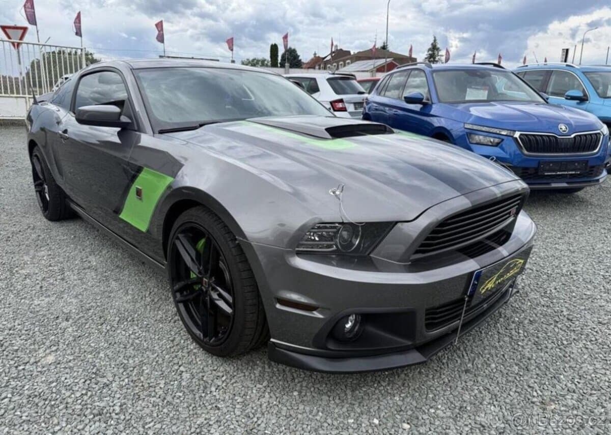 2013 Ford MUSTANG