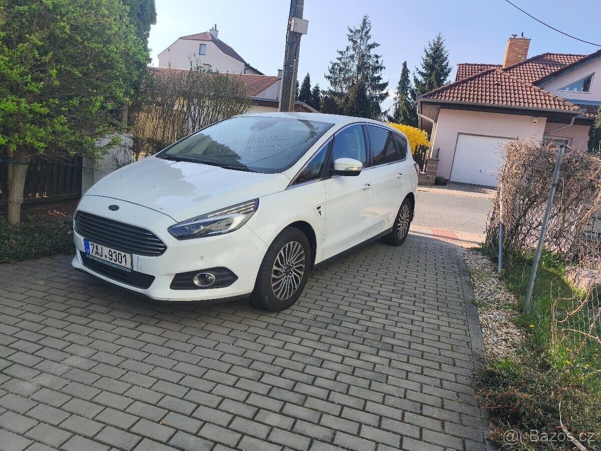 2019 Ford S-MAX