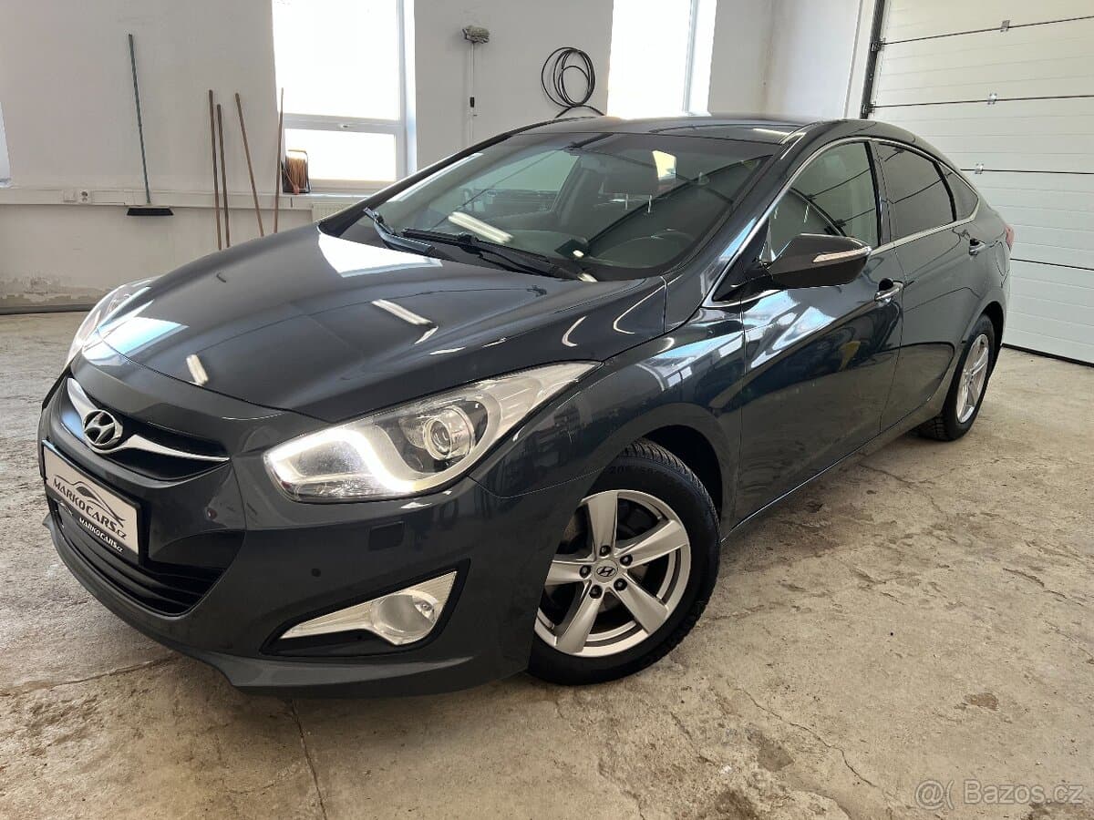 2012 Hyundai i40