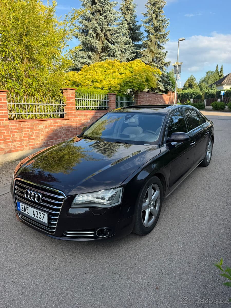 2012 Audi A8