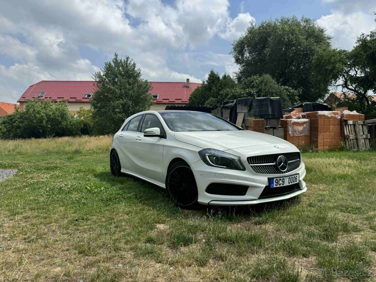 2015 Mercedes-Benz OSTATNÍ