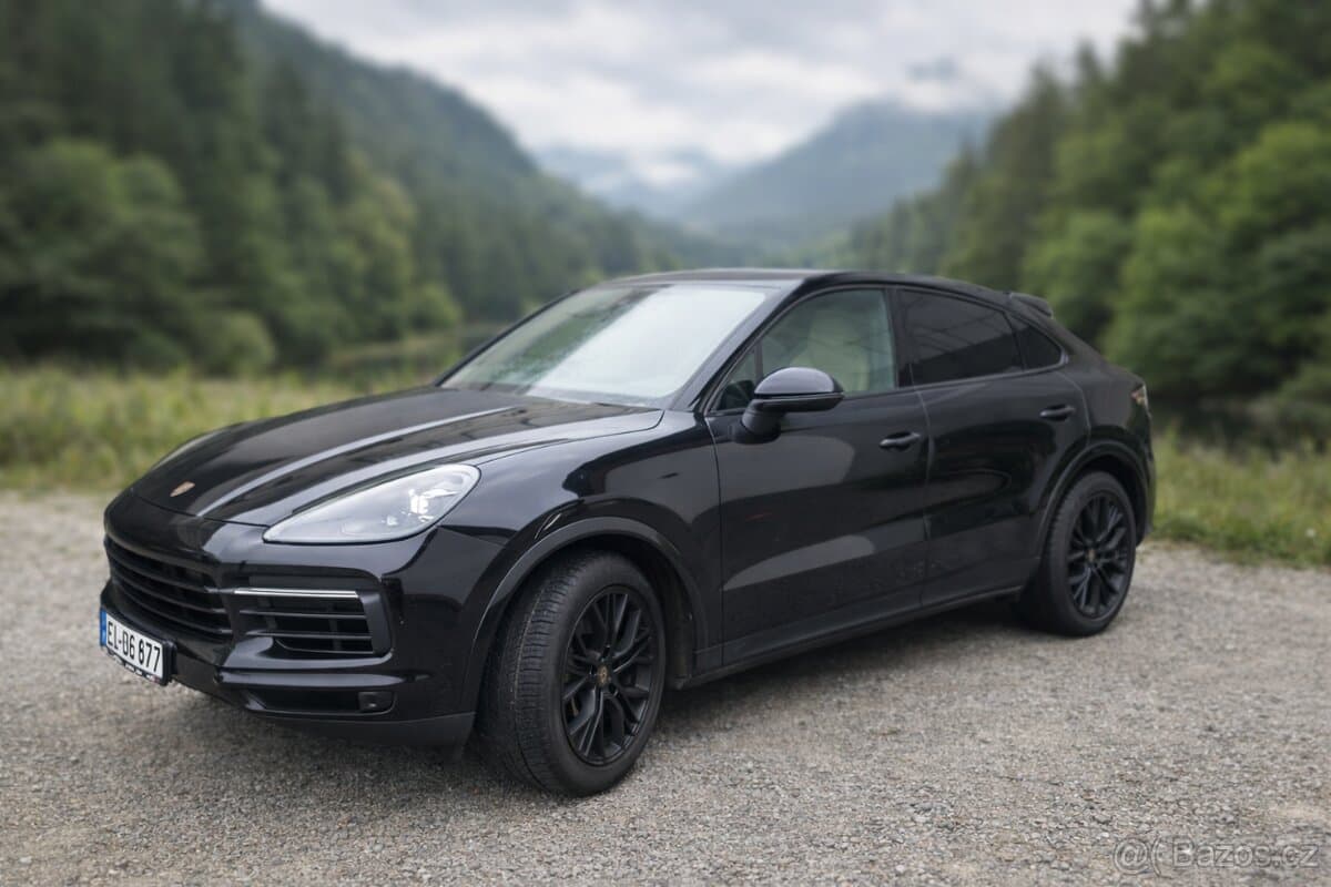 2021 Porsche CAYENNE