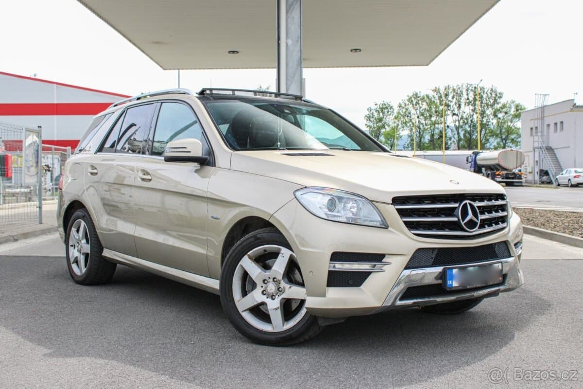 2012 Mercedes-Benz M-CLASS