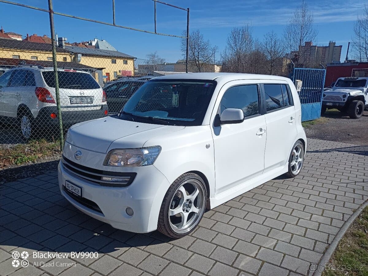 2008 Daihatsu MATERIA