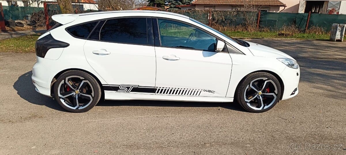 2012 Ford FOCUS