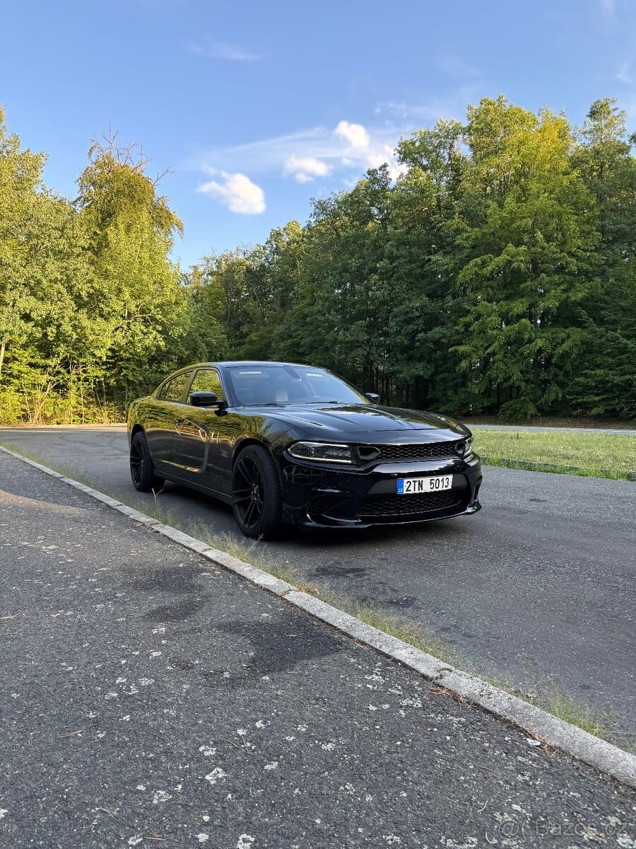 Dodge CHARGER