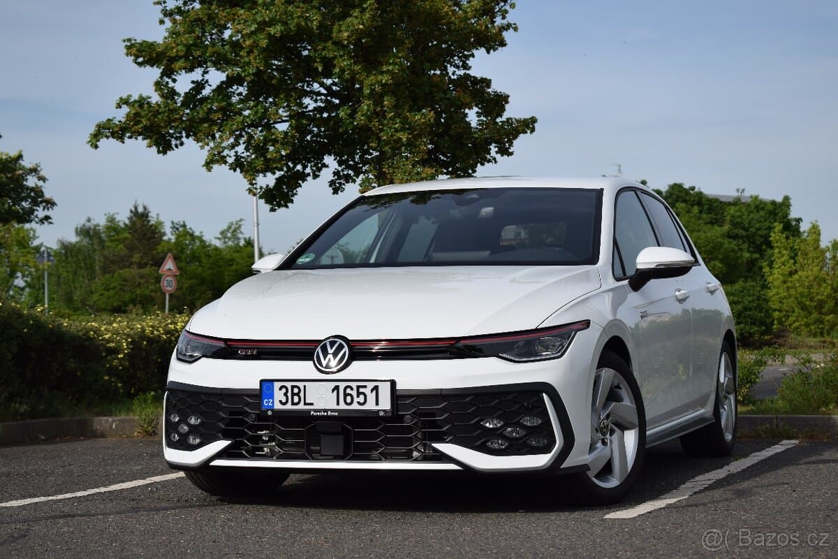 2024 Volkswagen GOLF