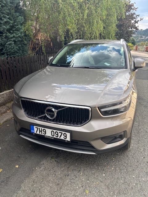 2022 Volvo XC40