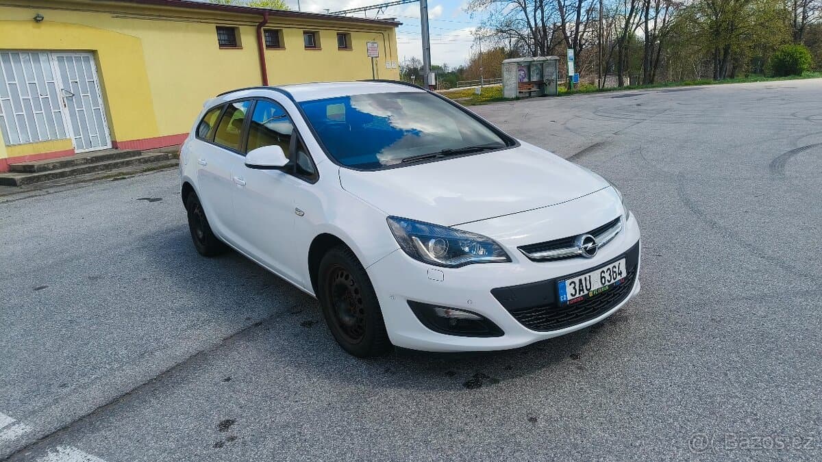 2013 Opel ASTRA