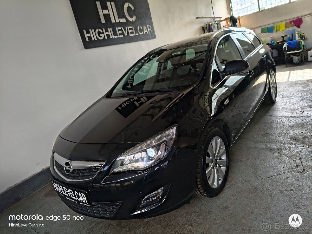 2012 Opel ASTRA