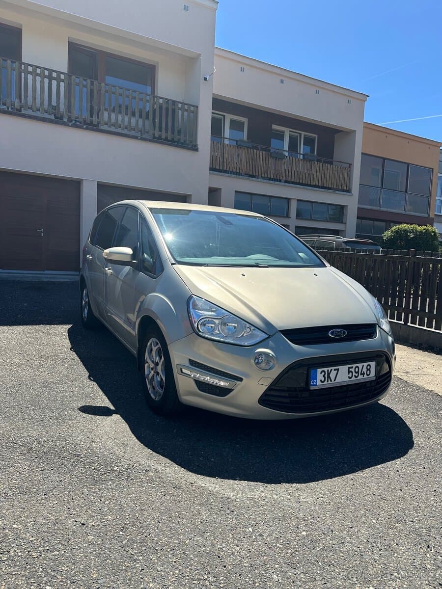2010 Ford S-MAX