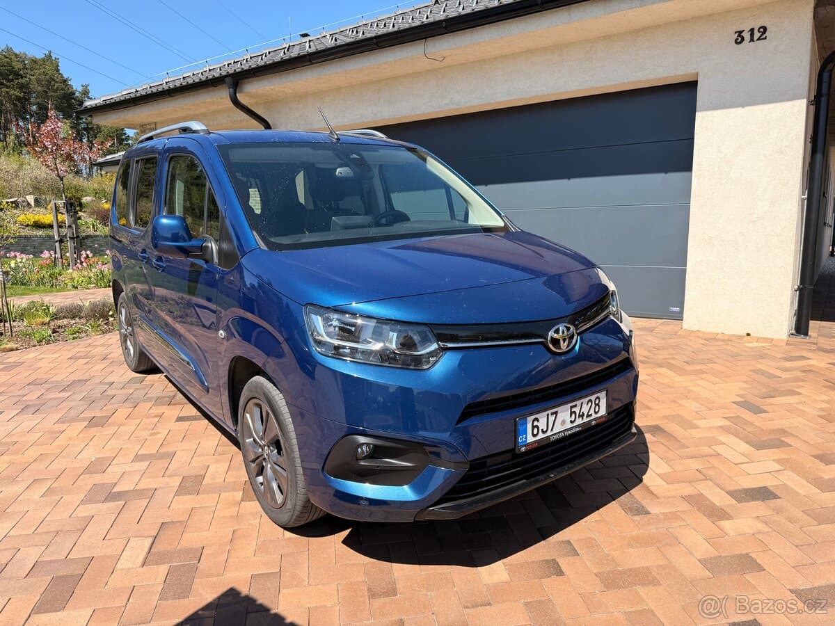 2021 Toyota PROACE