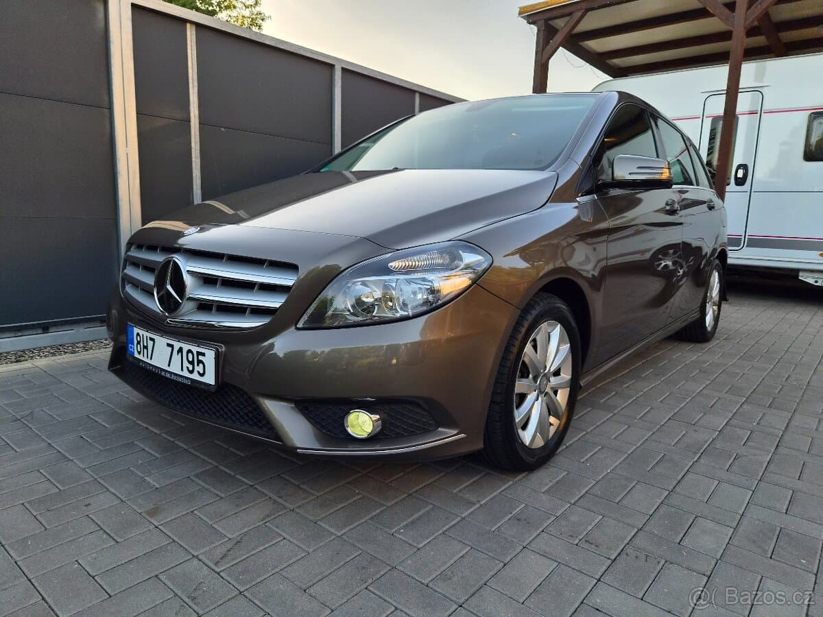 2012 Mercedes-Benz OSTATNÍ