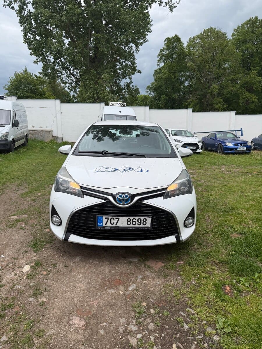 2017 Toyota YARIS
