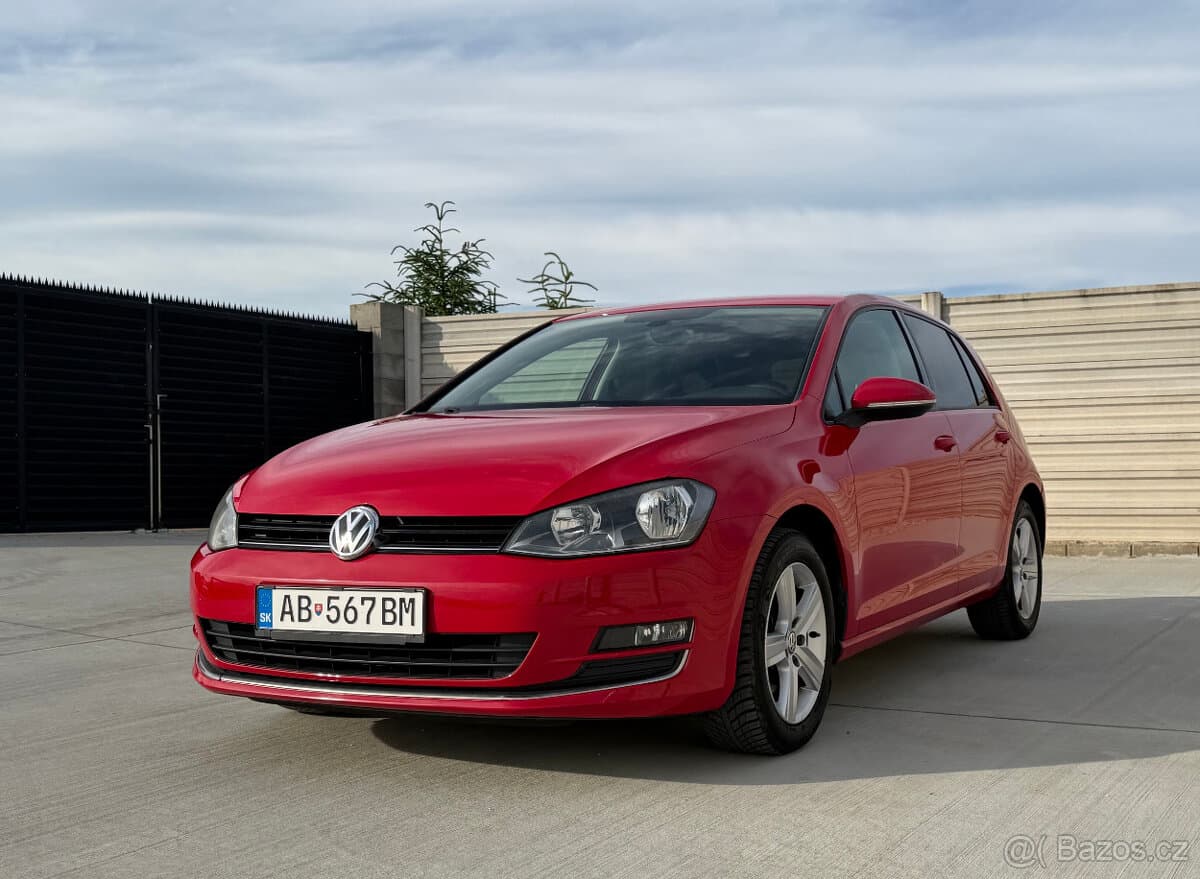 2017 Volkswagen GOLF