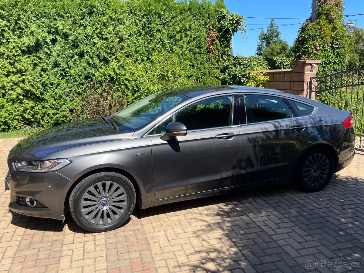 2015 Ford MONDEO