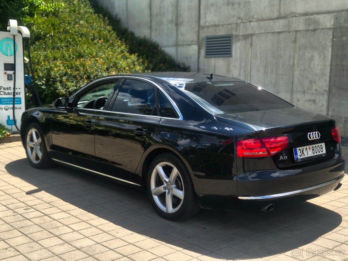 2010 Audi A8