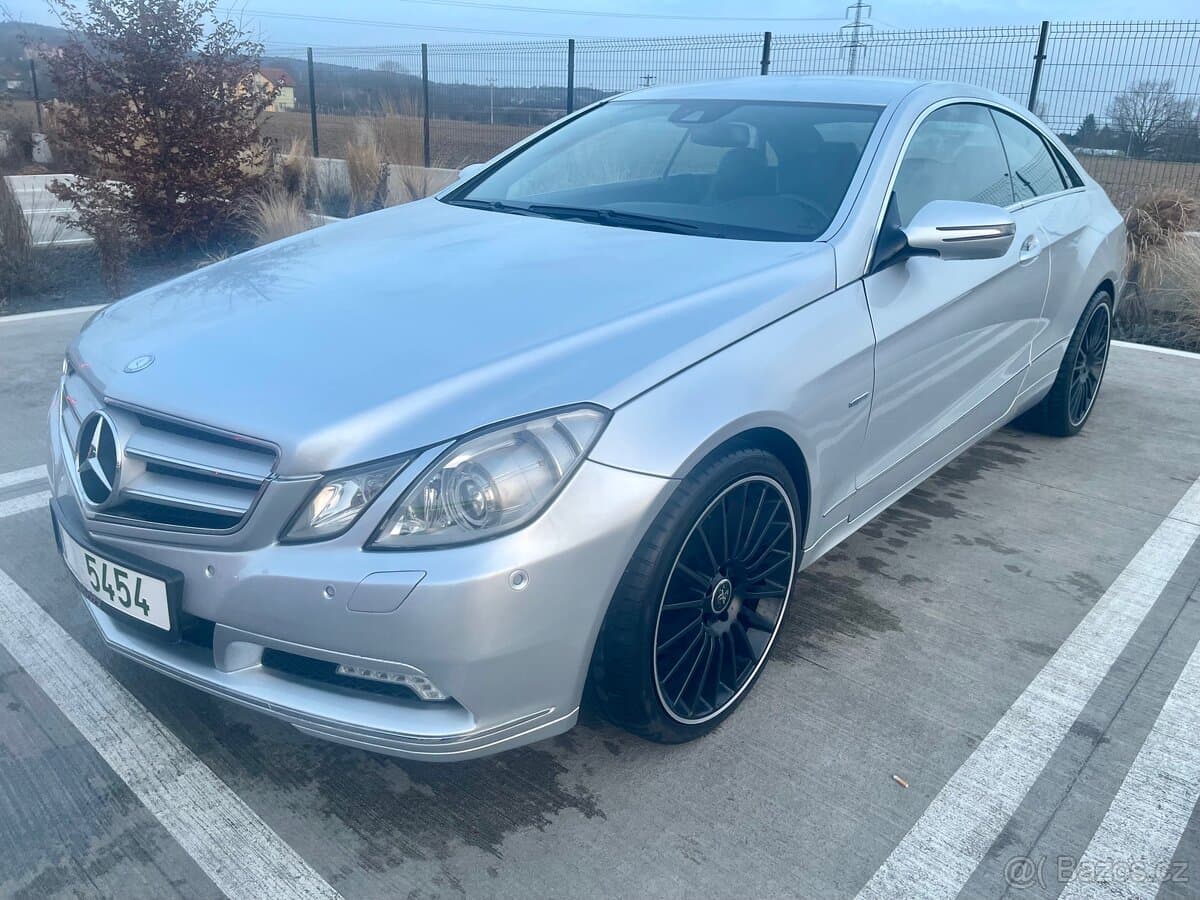 2009 Mercedes-Benz OSTATNÍ