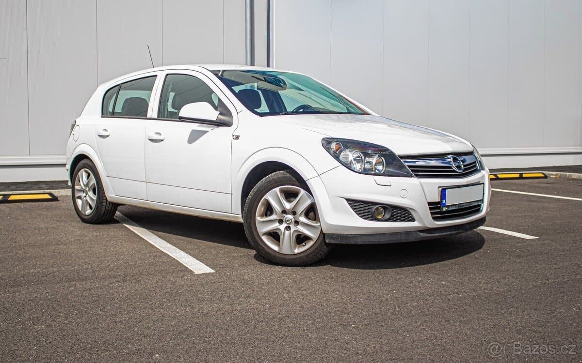2011 Opel ASTRA