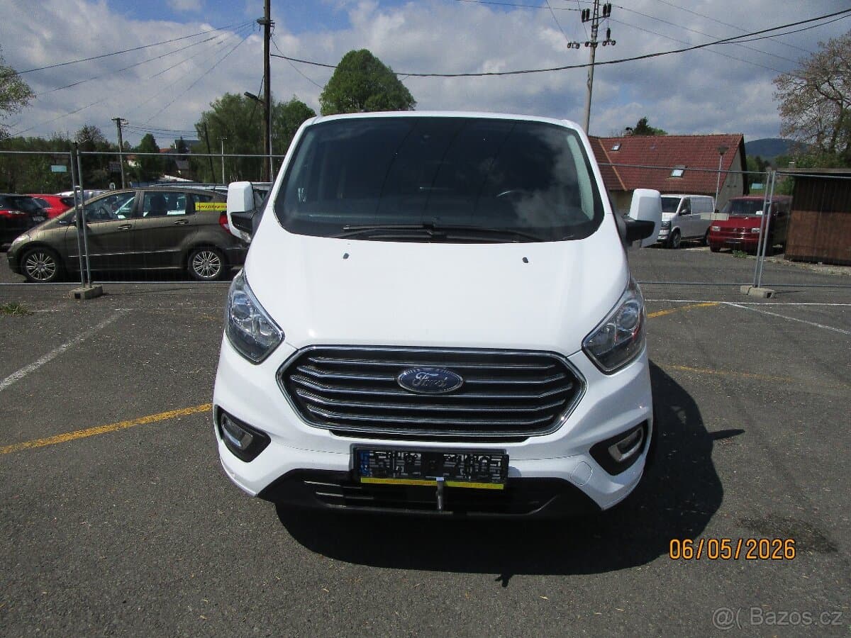 2020 Ford TOURNEO