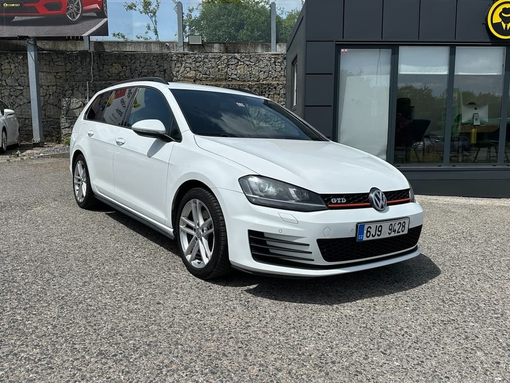 2016 Volkswagen GOLF