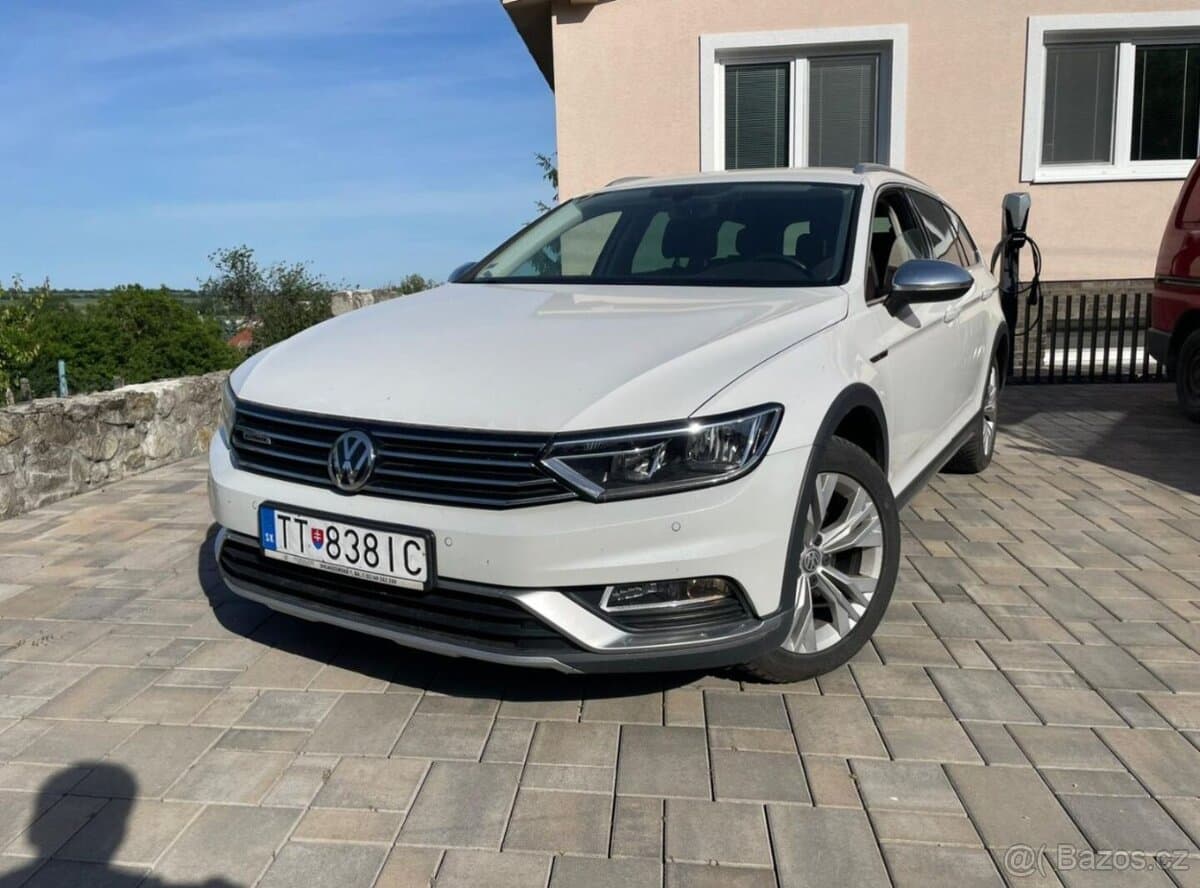 2017 Volkswagen PASSAT