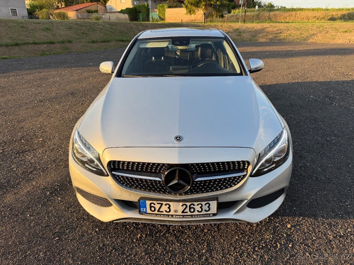 2017 Mercedes-Benz OSTATNÍ